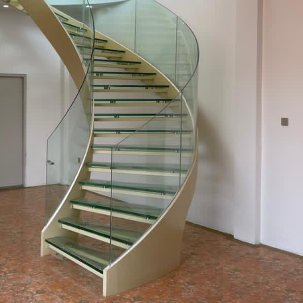 Curved staircase design